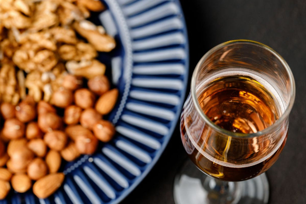 Guide to Pairing Whiskey with Local Dishes